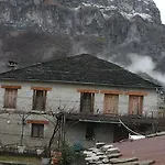 Πανσιόν Lakis