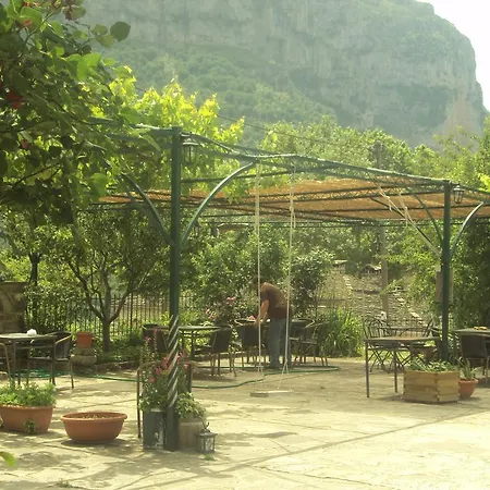 Πανσιόν Lakis